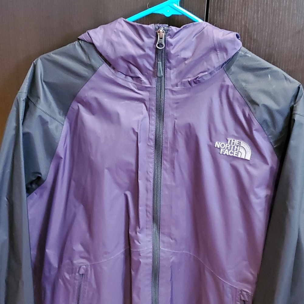 TNF Black/Purple Rain Jacket